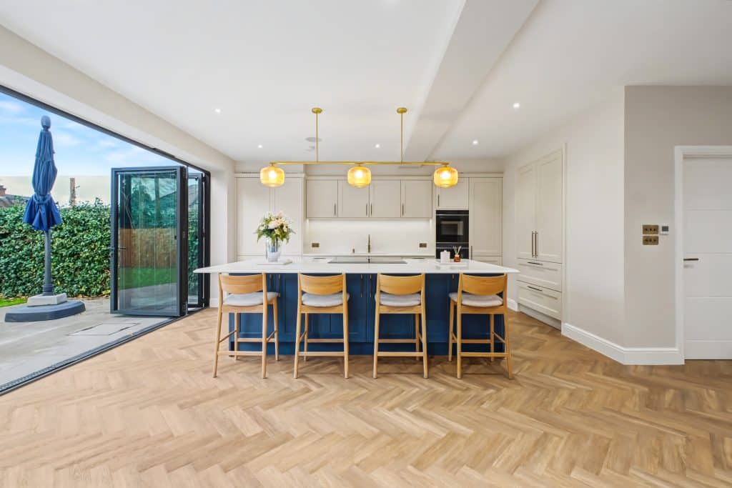 MILL HILL MANOR north west london modern location house 2 Manor Drive NW7 3NE 3