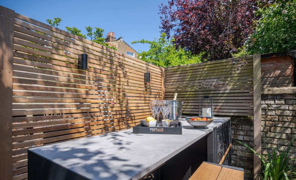 RITHERDON ROAD Modern, Architect designed Family Home location house Location Creation: Ritherdon: Garden dining