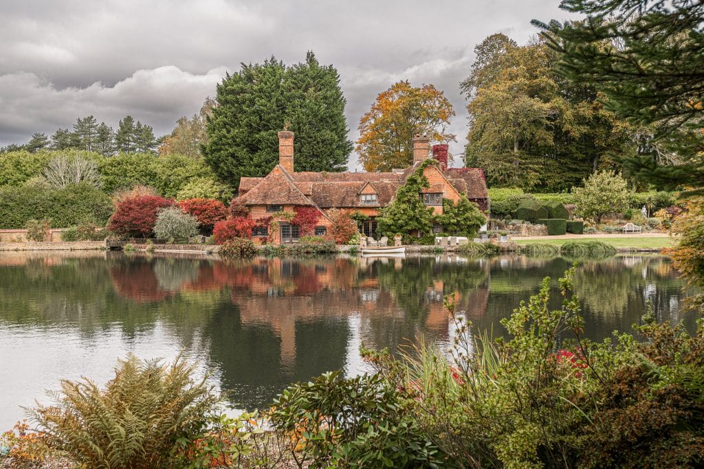 THE LAKE HOUSE 15th century guildford country location house Location Creation:Lake House:Lake 2