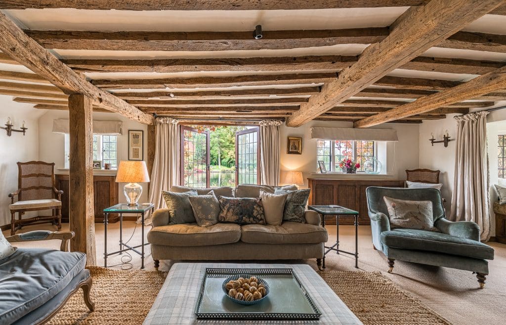 THE LAKE HOUSE 15th century guildford country location house Location Creation:Lake House:sitting room 2