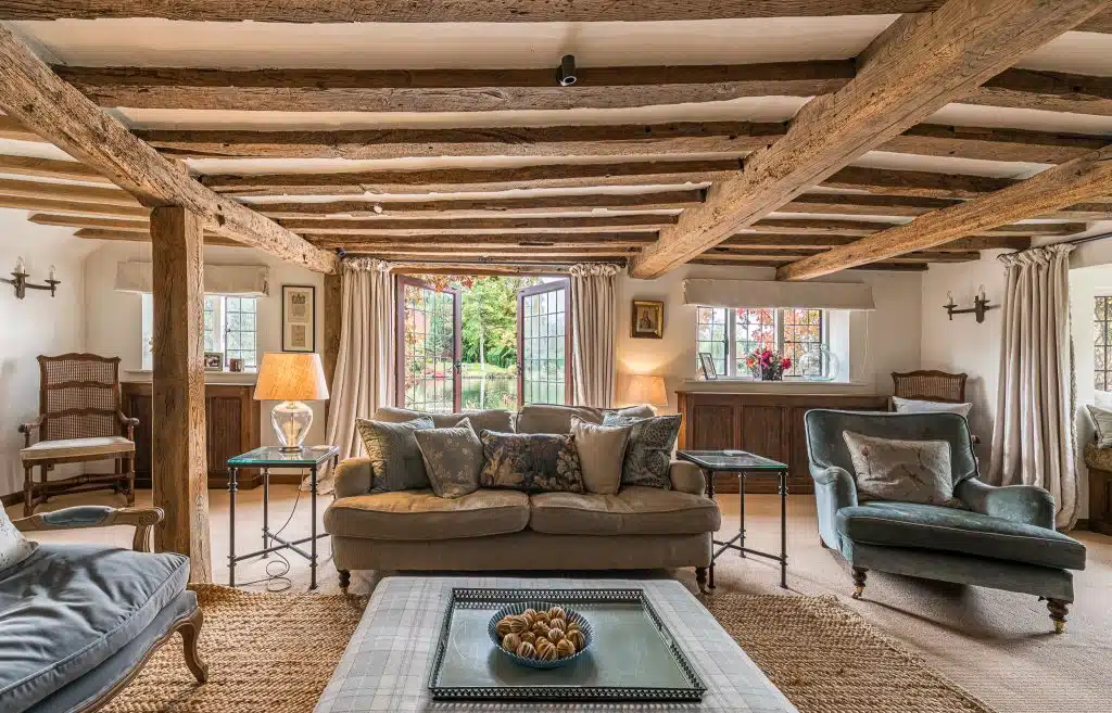 THE LAKE HOUSE 15th century guildford country location house Location Creation:Lake House:sitting room 2