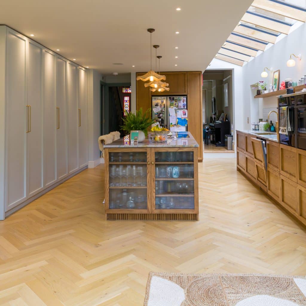 TYLNEY HOUSE 5 bedroom victorian east london location house Tylney Rd 147