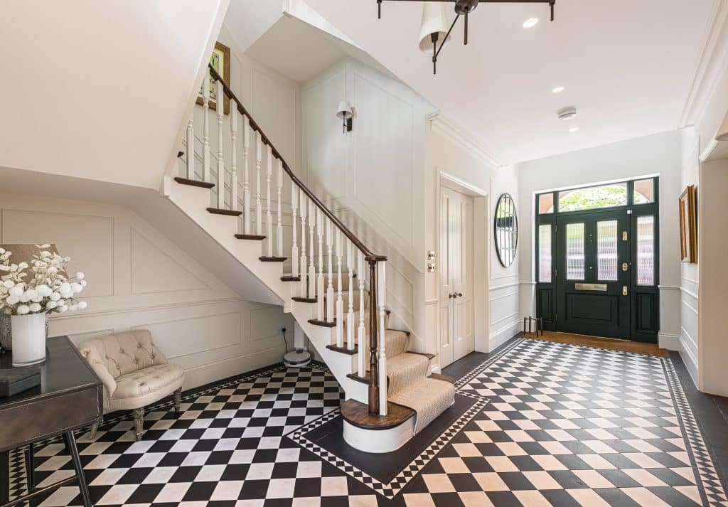 LANGHAM HOUSE twickenham richmond modern neutral location house Langham Location House TW11:entrance hall 2