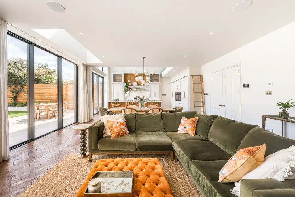 LANGHAM HOUSE twickenham richmond modern neutral location house Langham Location House TW11:open kitchen 5