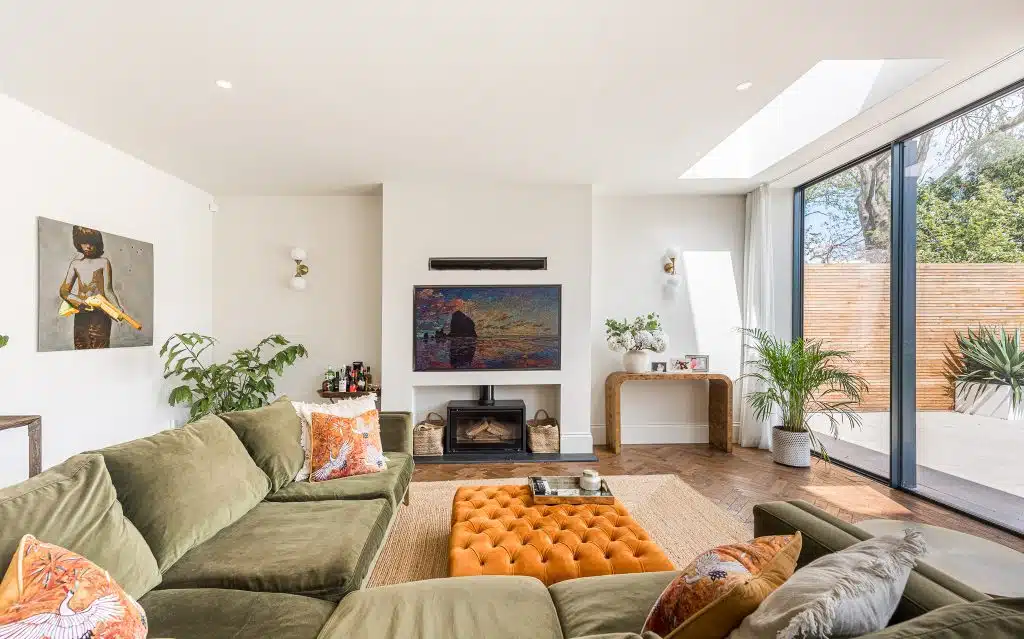 LANGHAM HOUSE twickenham richmond modern neutral location house Langham Location House TW11:open living
