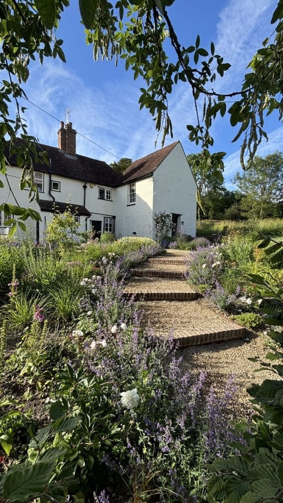 ROLLING HILL FARM Kent countryside shoot location house Lower Austin Lodge Farmhouse Exteriors14