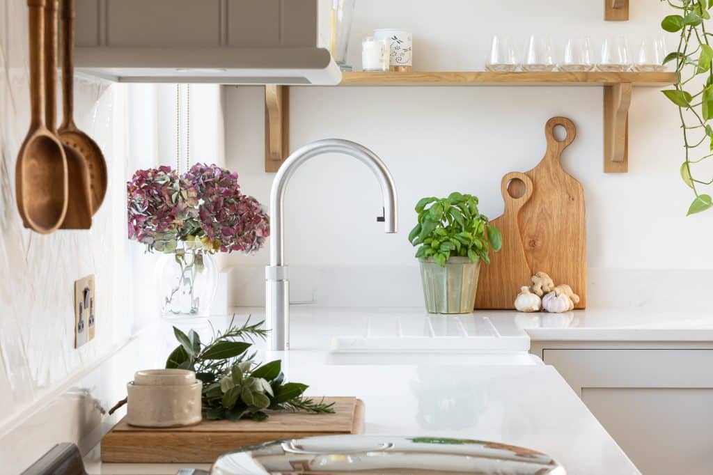 ROLLING HILL FARM Kent countryside shoot location house Lower Austin Lodge Farmhouse Interiors13