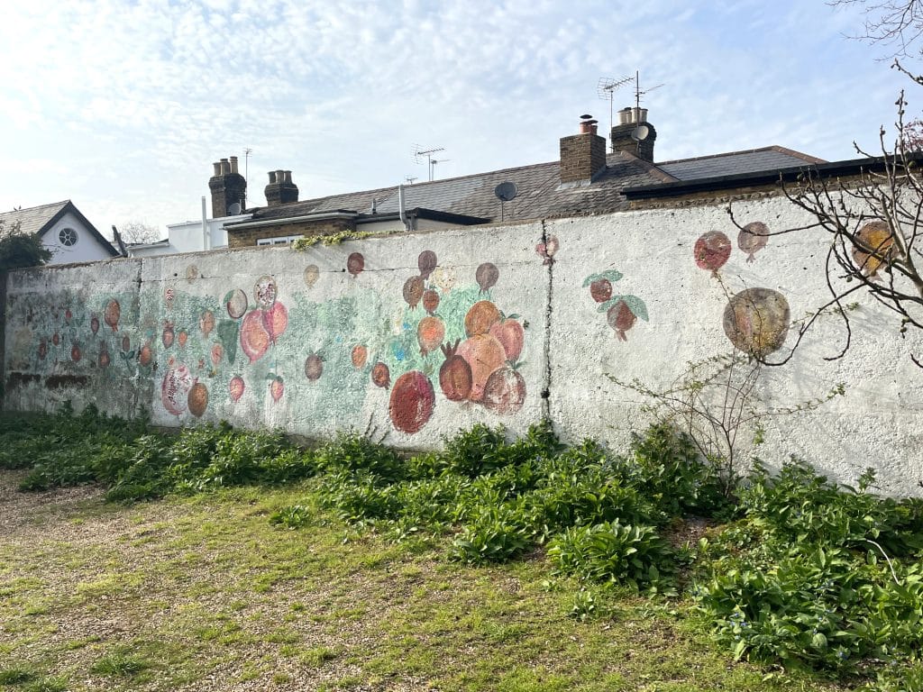 SURREY SYNAGOGUE Weybridge shoot location school office Synagogue painted wall
