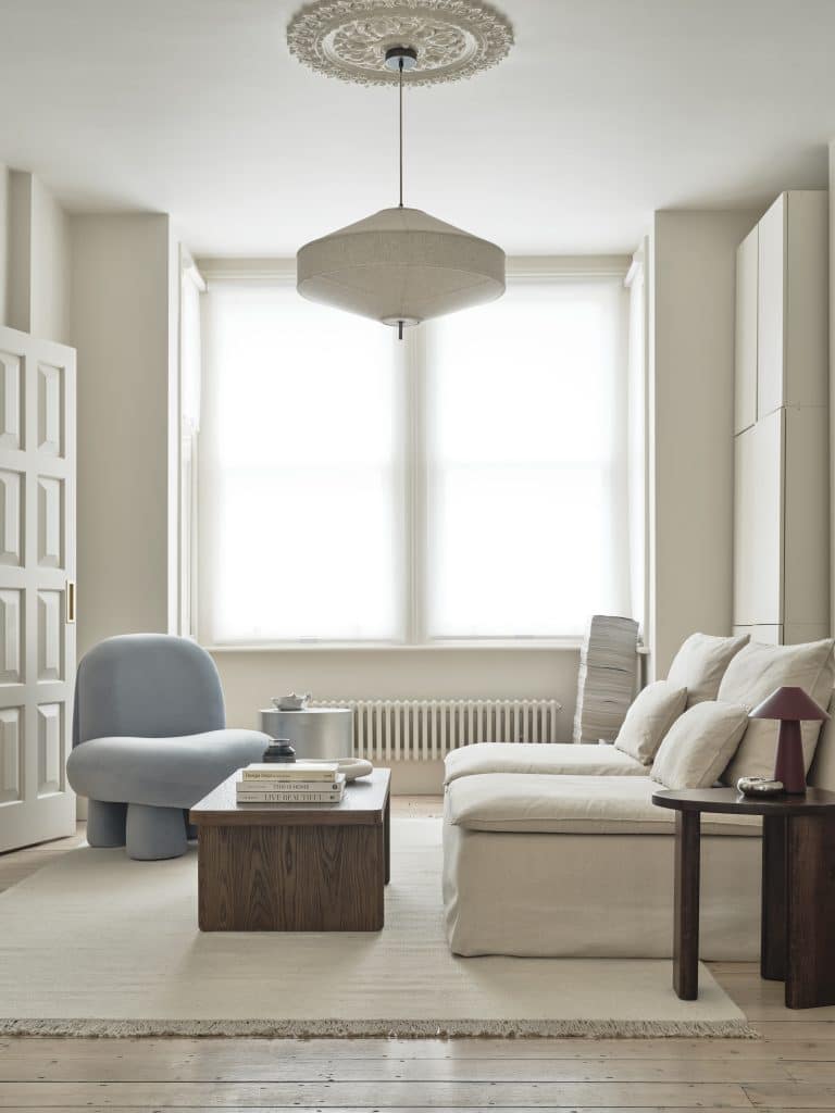 THE EAST LDN SPACE bright studio shoot location east london Beth8850 V3