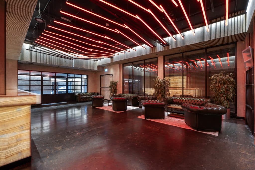 WHITE STUDIO east london venue shoot location hireOnyx Bar21