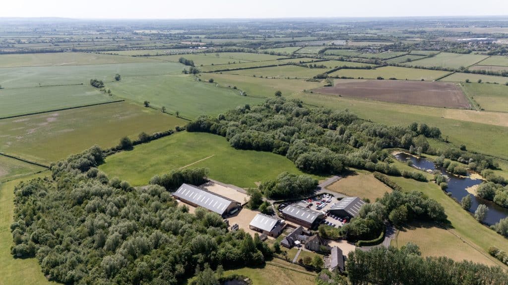 100 ACRE ESTATE oxford large outdoor field shoot location Boxengasse 68