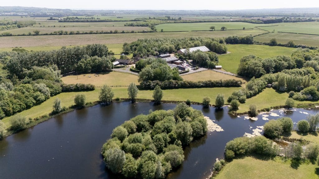 100 ACRE ESTATE oxford large outdoor field shoot location Boxengasse 69