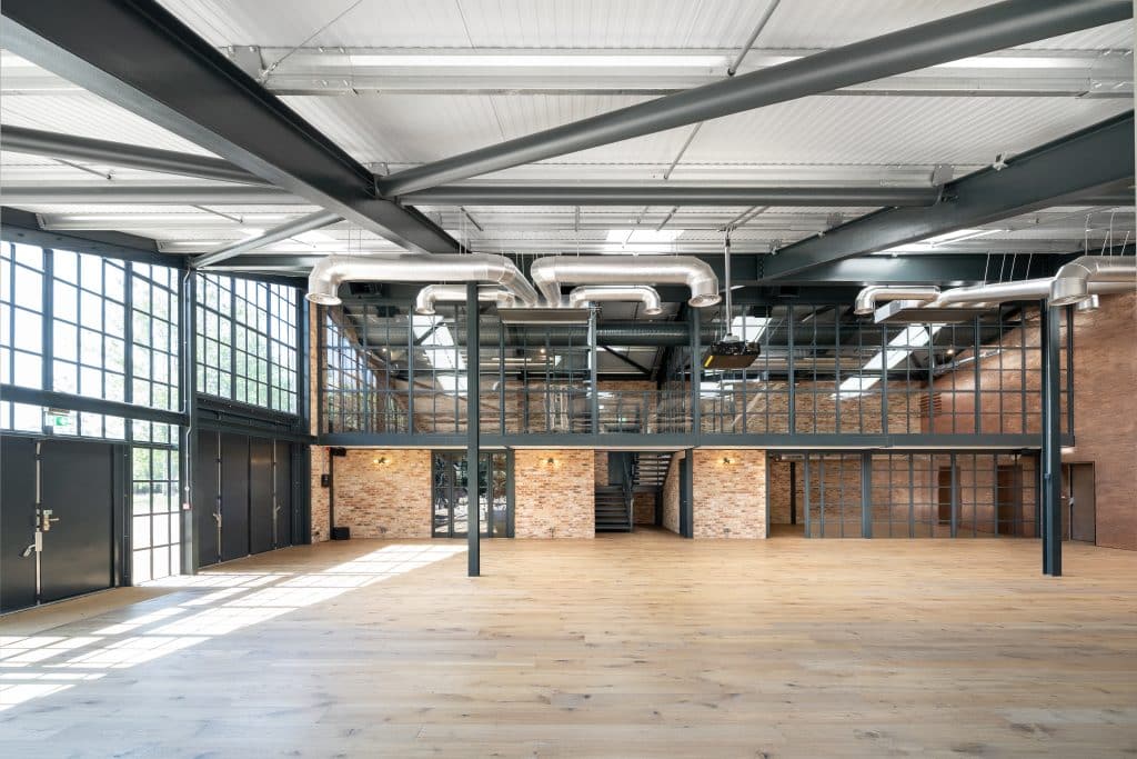 BOX 145 oxford modern warehouse studio shoot location Boxengasse 41 box4