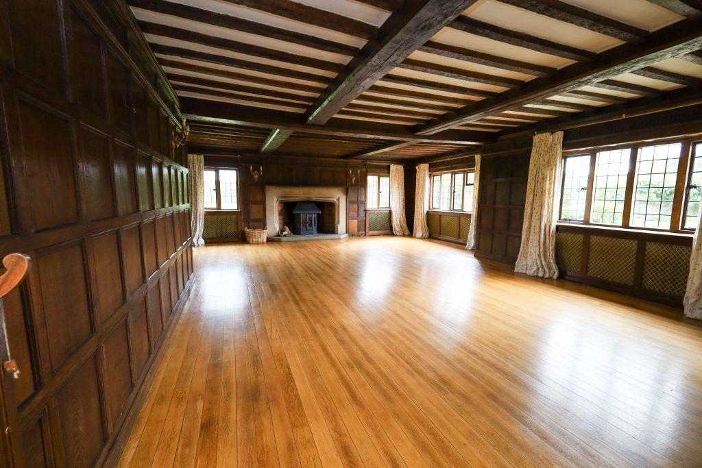 BURNINGFORD MANOR surrey large location house and grounds PHOTO 2024 10 10 17 53 12 17