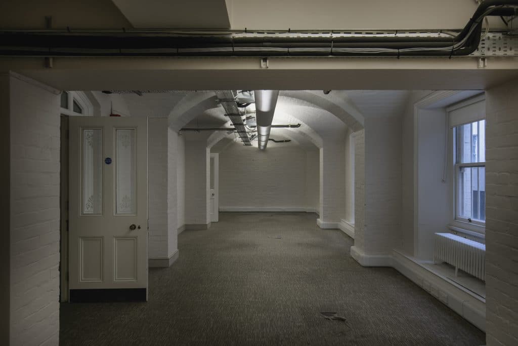 Central London Bank : Police Station Shoot Location 037
