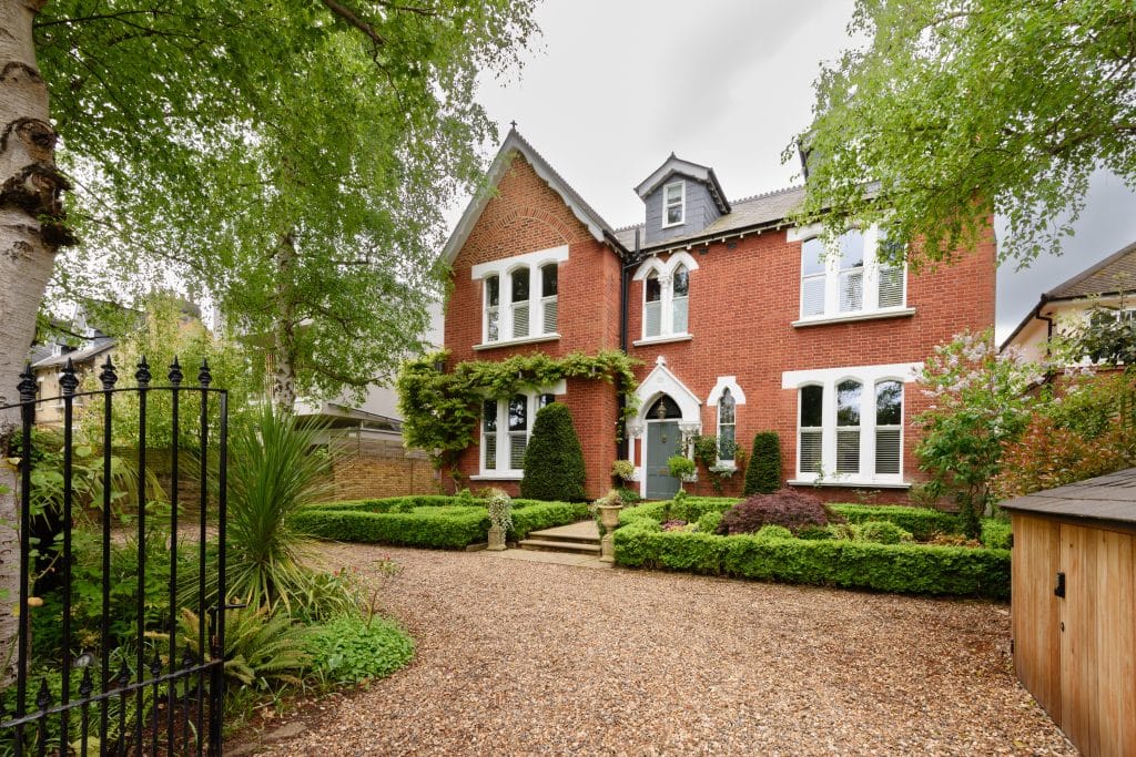 FAIRFAX FAMILY Family home shoot location twickenham Exterior View from Road (1)