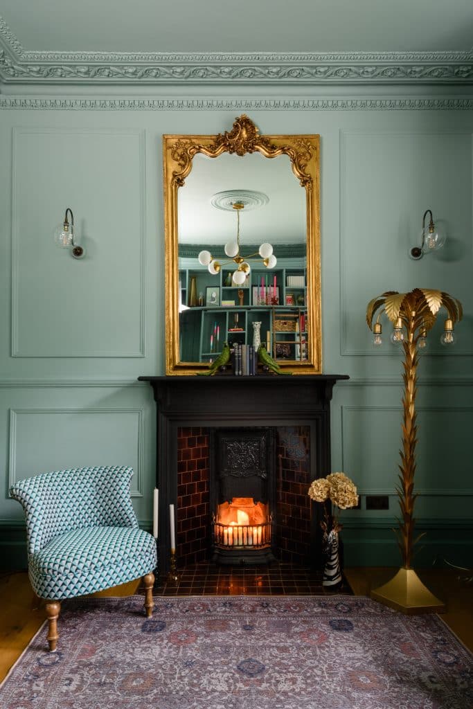 FAIRFAX FAMILY Family home shoot location twickenham Games Room