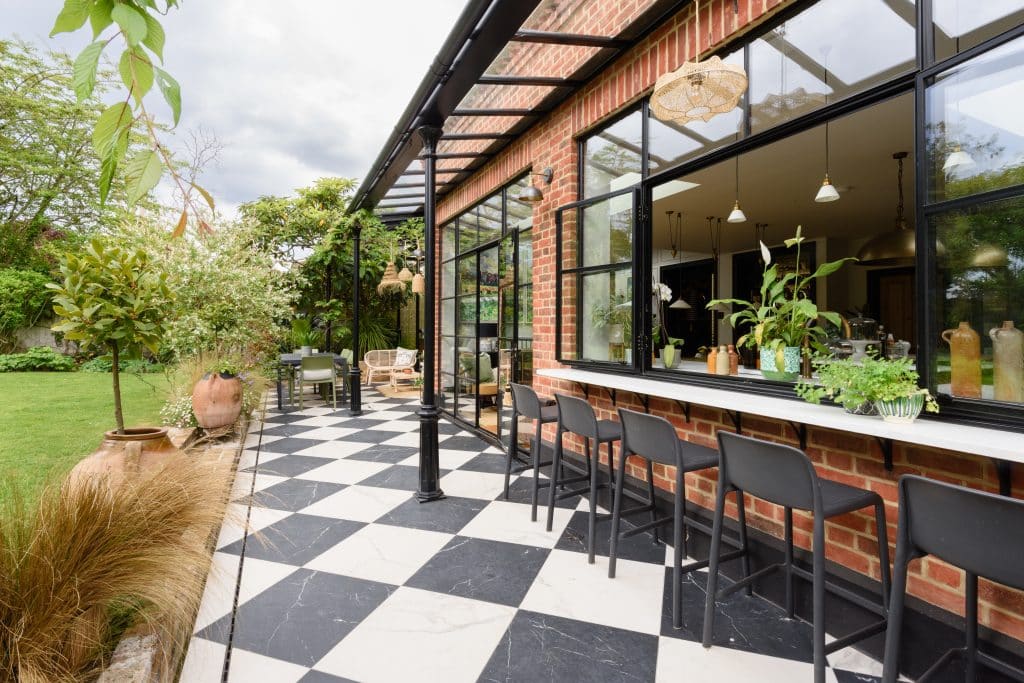 FAIRFAX FAMILY Family home shoot location twickenham Garden Patio (1)