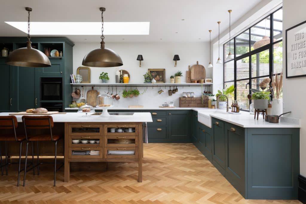 FAIRFAX FAMILY Family home shoot location twickenham Kitchen Island (1)