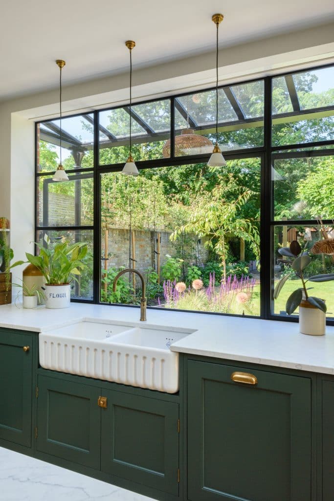 FAIRFAX FAMILY Family home shoot location twickenham Kitchen Sink Window