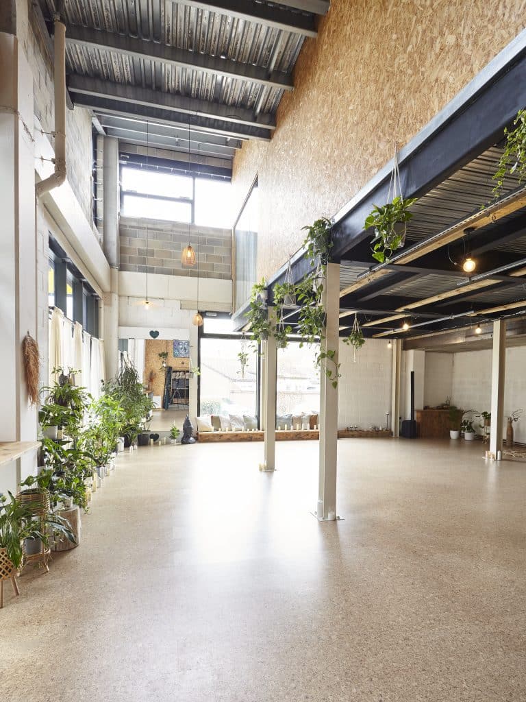 NATURAL LIGHT STUDIO bright east london shoot location 04.15.26 LuvYourself Interiors0754