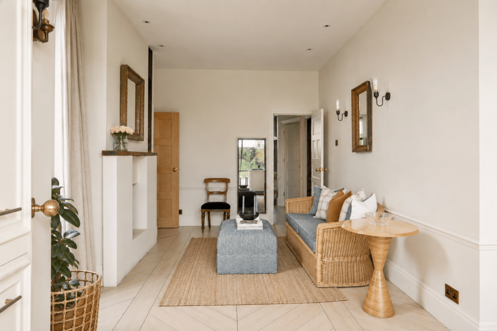 PEARL Large London Family Shoot Location House6658FEA9 E761 4495 A44C 8DA52FA278C8