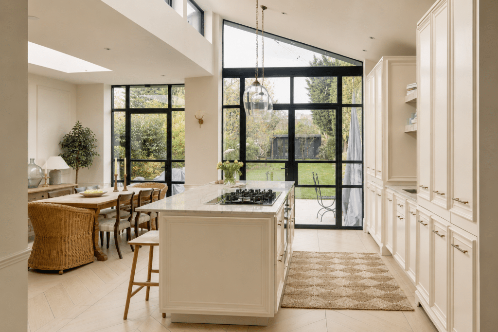 PEARL Large London Family Shoot Location HouseBDF8C1DA BE33 4ACB 8E71 86B11D916CFF