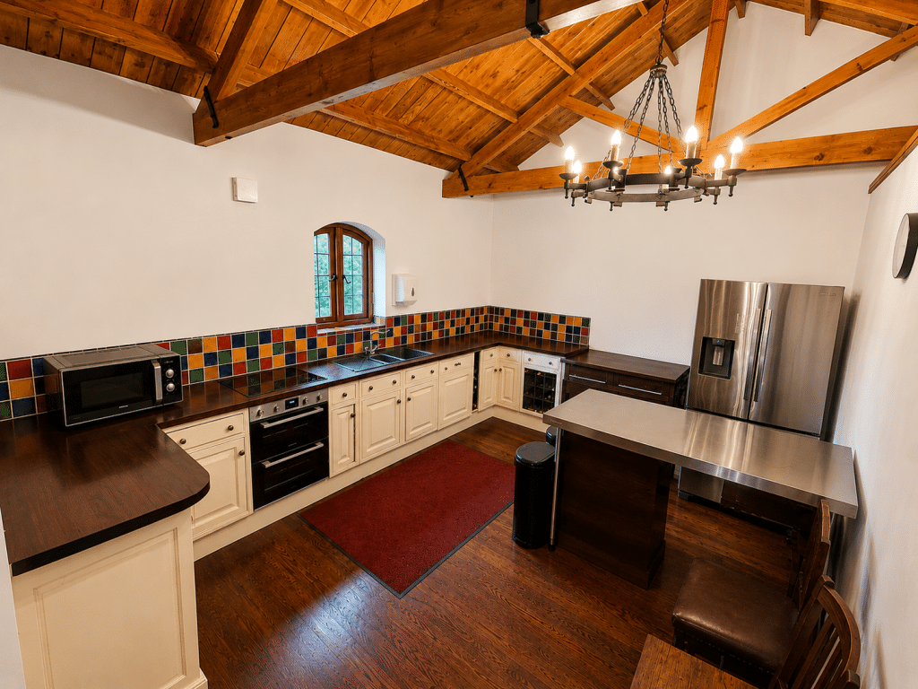 CAINHOE 16th century Grade II listed country house bedfordshire shoot locationCainhoe courtyard kitchen 1