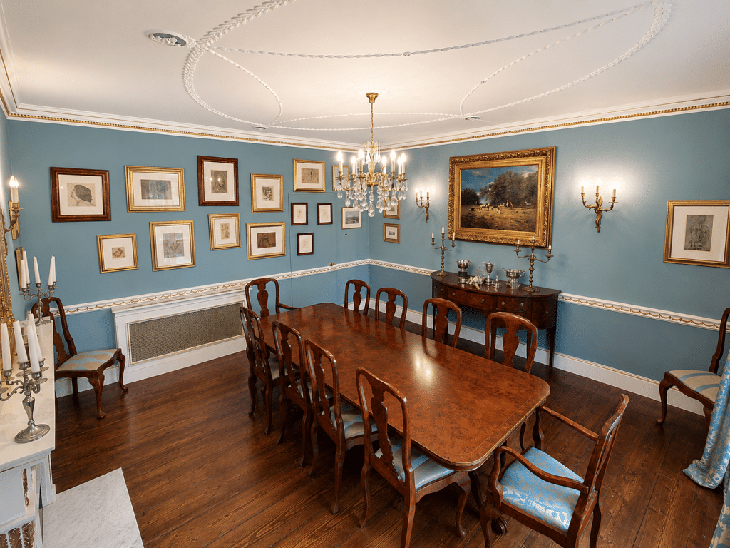 CAINHOE 16th century Grade II listed country house bedfordshire shoot locationCainhoe dining room 3