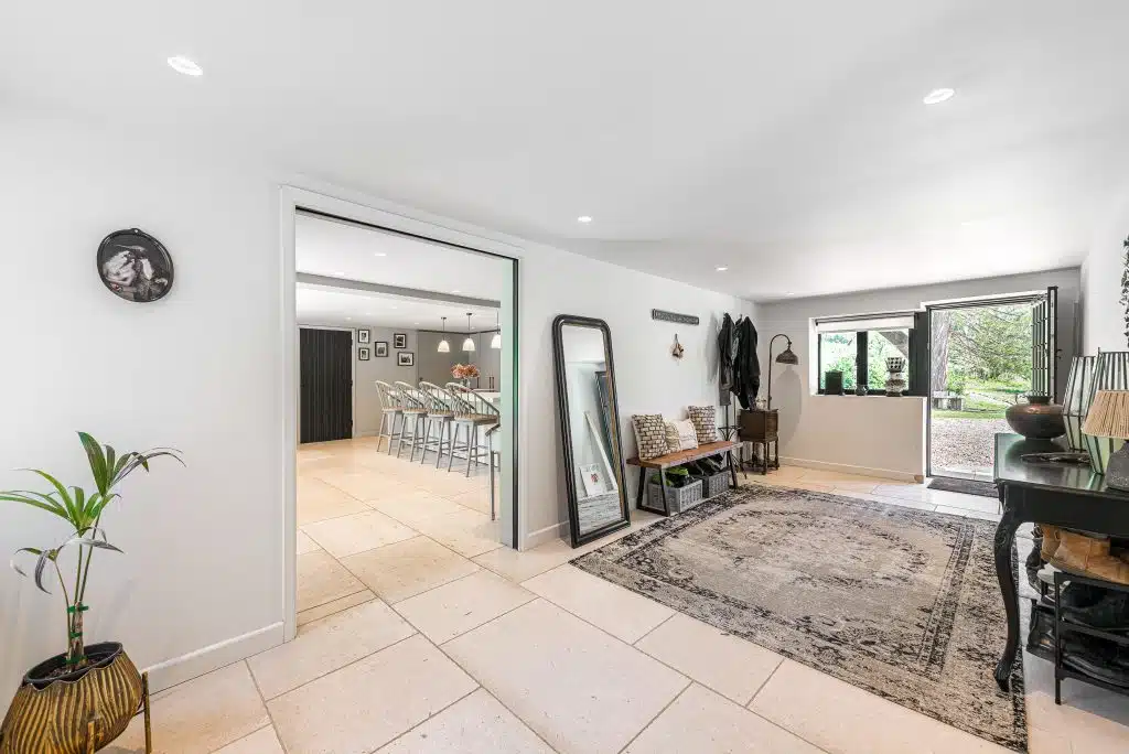 OLD MILL COTTAGE west sussex large location house Location Creation:Old Mill Cottage:entrance hall
