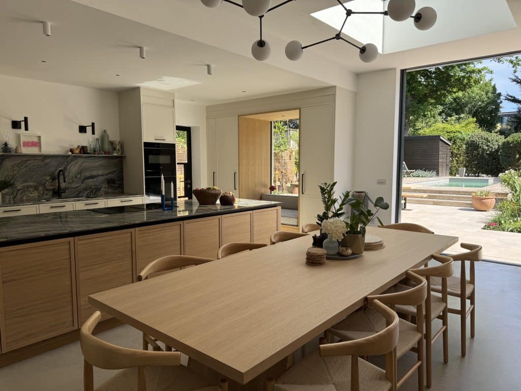 QUEENSMEAD surrey modern large family home location house IMG 0995