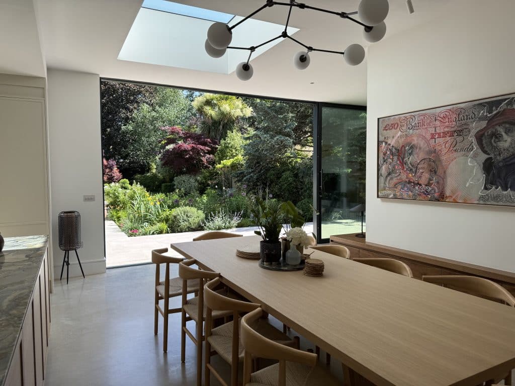 QUEENSMEAD surrey modern large family home location house IMG 0998