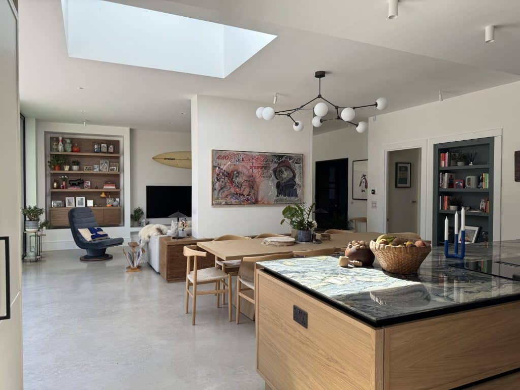 QUEENSMEAD surrey modern large family home location house IMG 1004