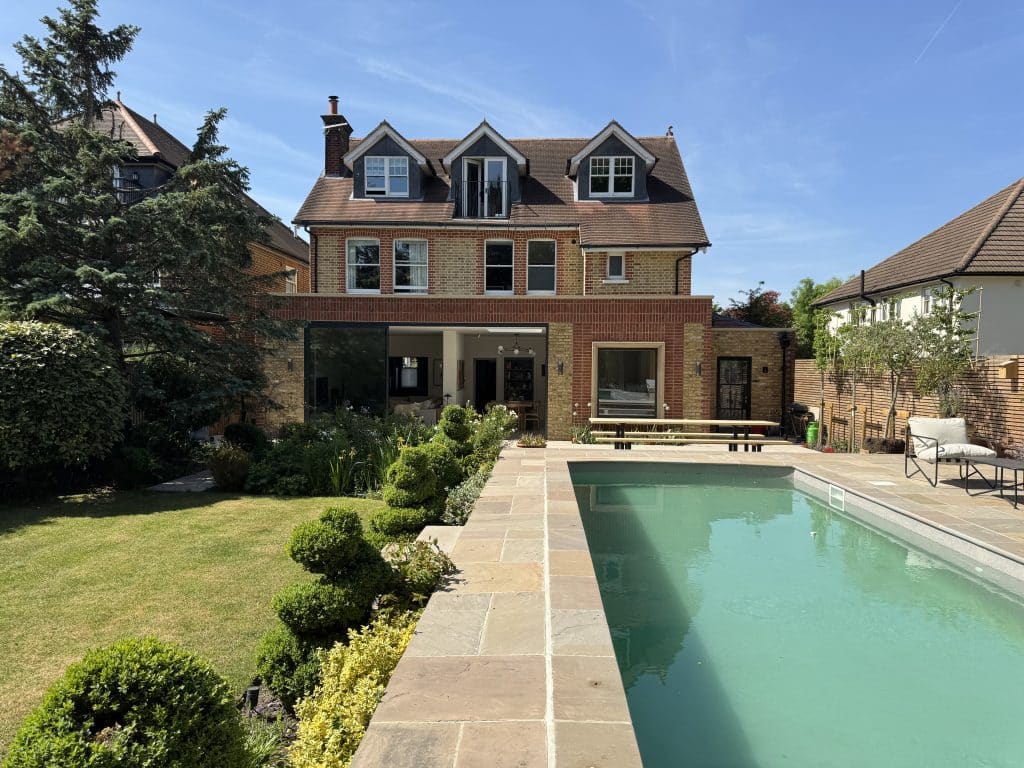 QUEENSMEAD surrey modern large family home location house IMG 1029