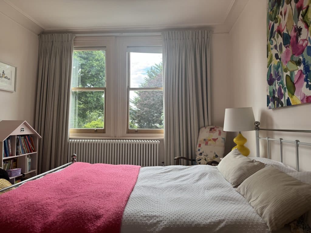 QUEENSMEAD surrey modern large family home location house IMG 1186