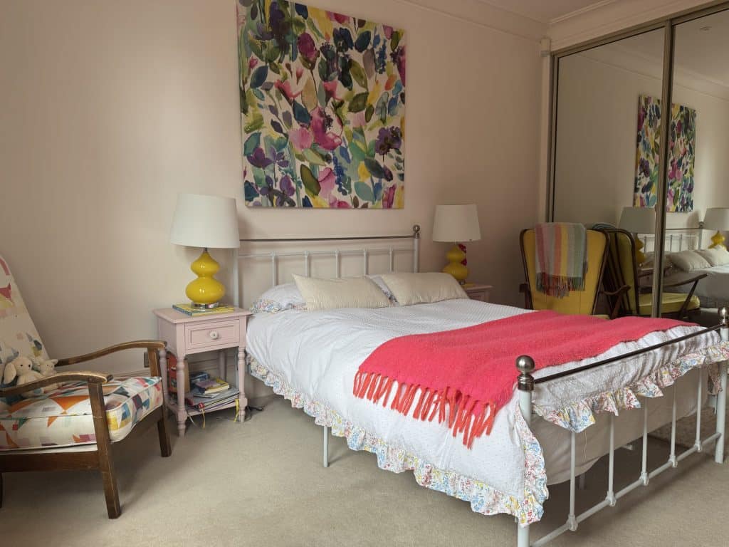 QUEENSMEAD surrey modern large family home location house IMG 1188