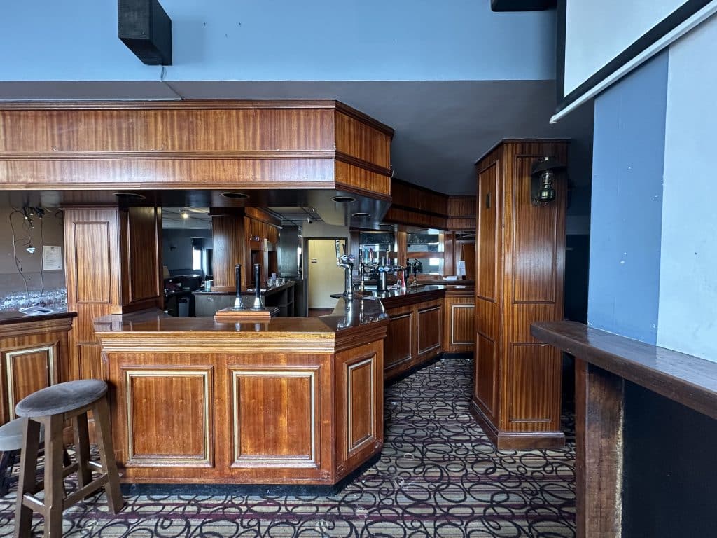 South London Vacant Pub Location 9435
