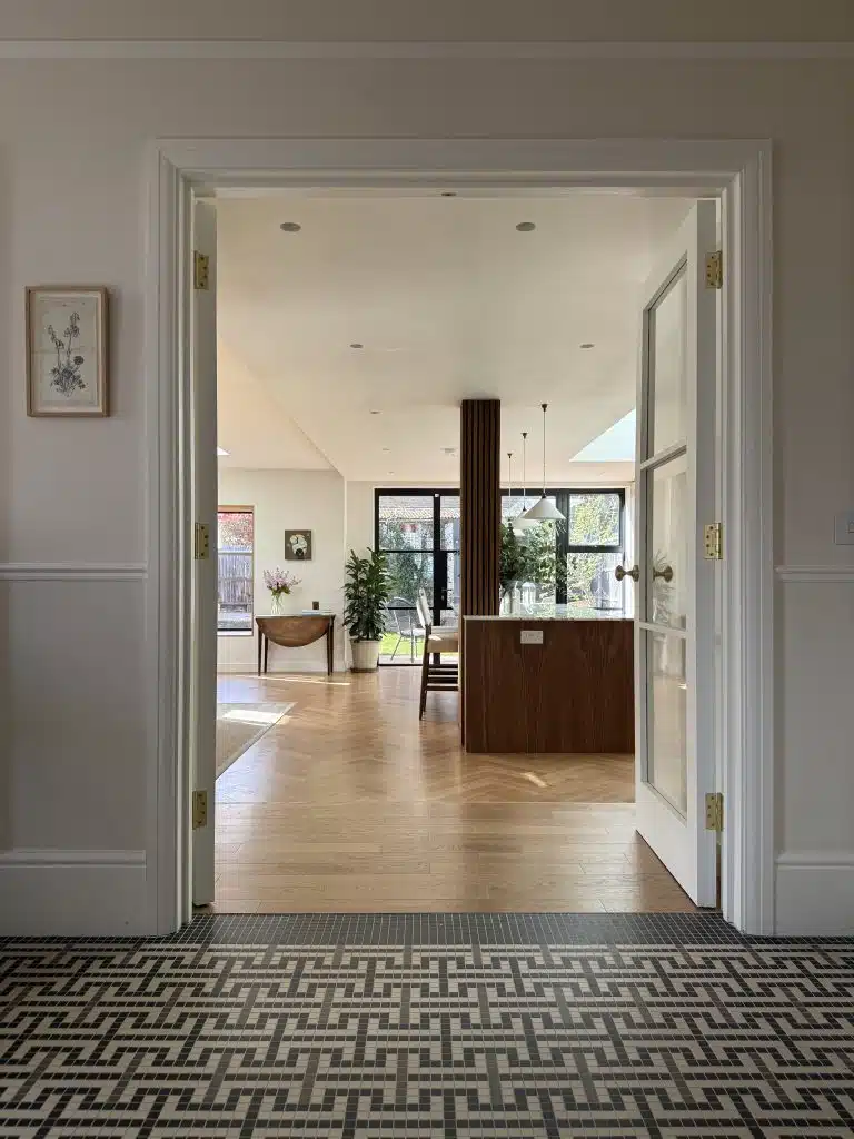 THE CORNER AT 114 modern neutral location house south west london IMG 9815