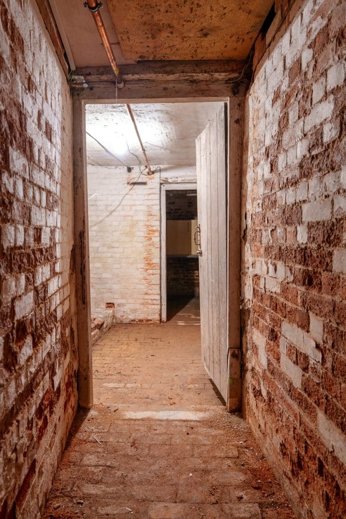 THE VICARAGE hertfordshire modern victorian shoot location house The Old vicarage 34