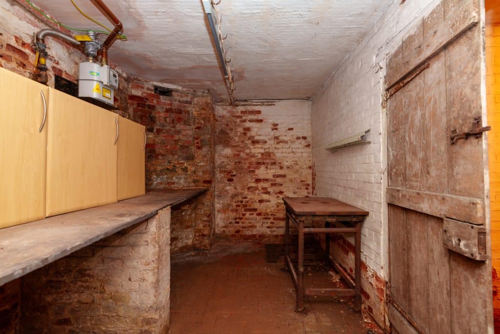 THE VICARAGE hertfordshire modern victorian shoot location house The Old vicarage 39