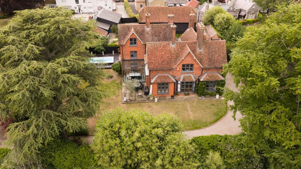 THE VICARAGE hertfordshire modern victorian shoot location house The Old vicarage 62