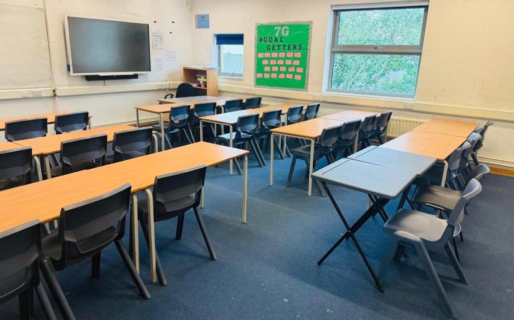 BARNHILL SCHOOL uxbridge middlesex shoot location Classroom 2
