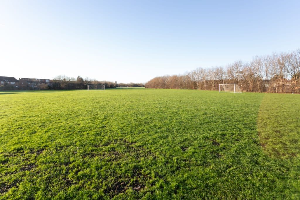 BARNHILL SCHOOL uxbridge middlesex shoot location Grass Pitch