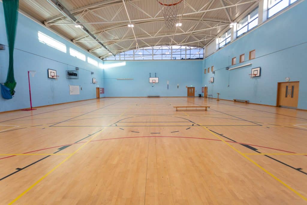 BARNHILL SCHOOL uxbridge middlesex shoot location Sports Hall 2