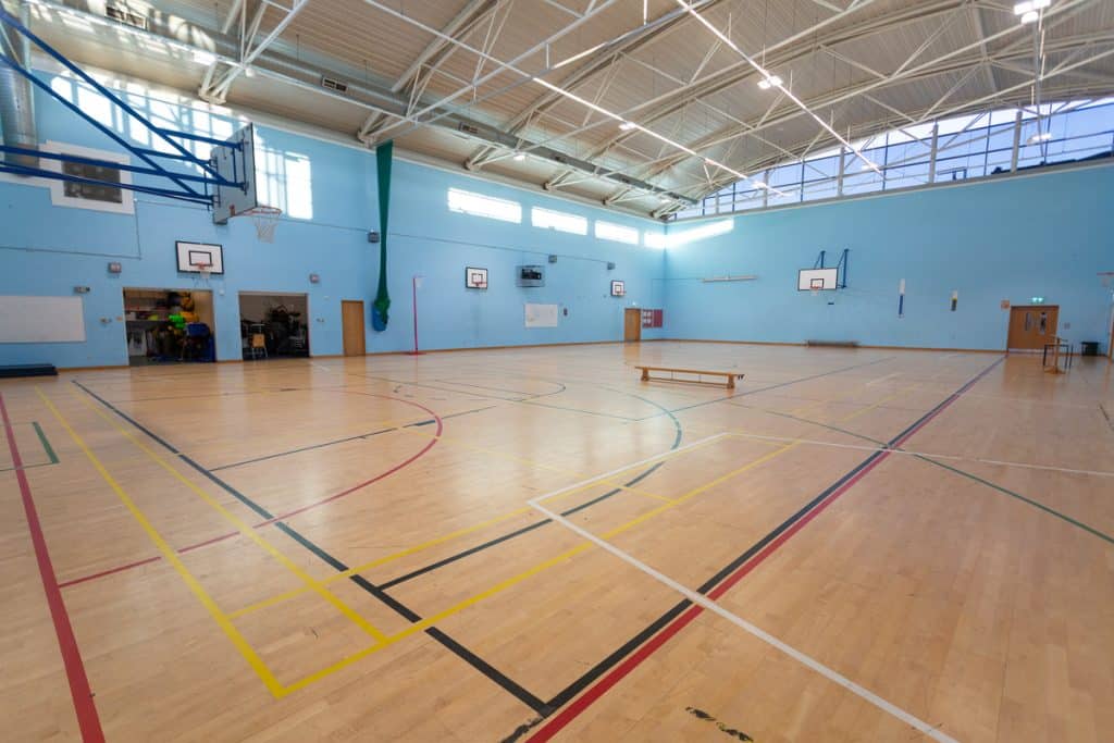 BARNHILL SCHOOL uxbridge middlesex shoot location sports hall