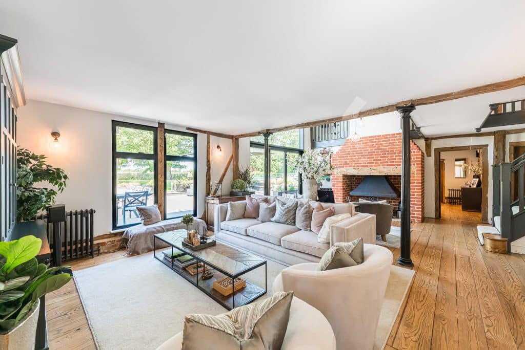 BLACK BARN large essex country location house Black Barn CM3:open sitting room2