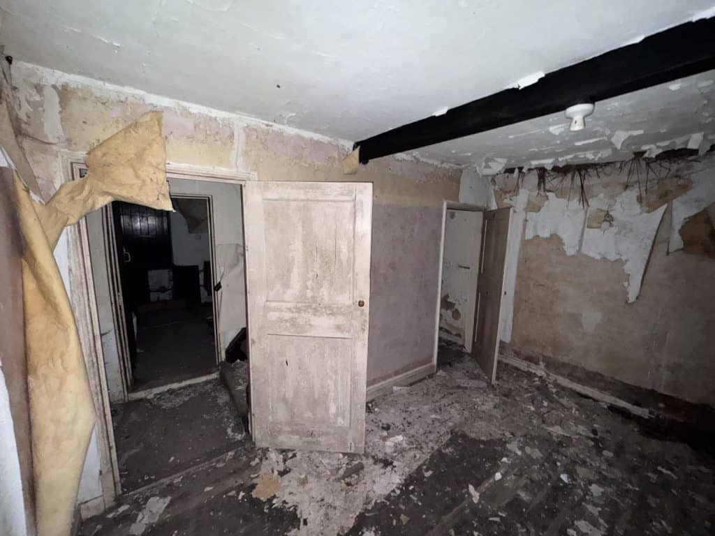 BROADGATE victorian mansion nottingham abandoned shoot location WhatsApp Image 2025 12 03 at 12.06.31 (1)