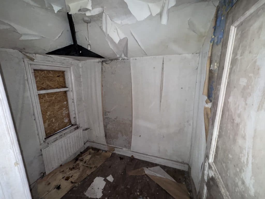 BROADGATE victorian mansion nottingham abandoned shoot location WhatsApp Image 2025 12 03 at 12.06.35
