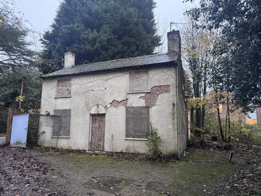 BROADGATE victorian mansion nottingham abandoned shoot location WhatsApp Image 2025 12 03 at 12.06.37