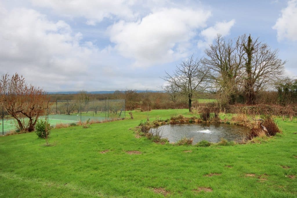 GREAT HAYSDEN kent farmhouse countryside shoot location house 62755 012